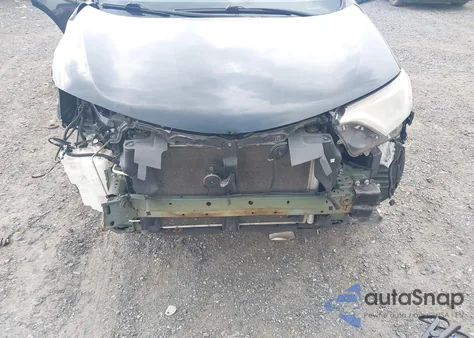 2018 Toyota Rav4 Xle z USA, uszkodzony, nr VIN 2T3RFREV0JW815634